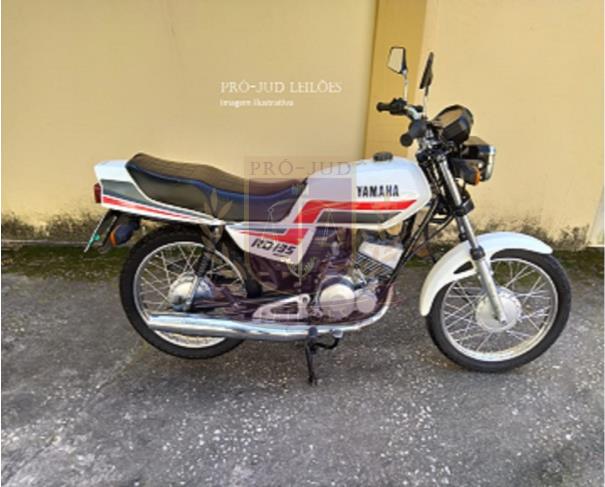 Foto de YAMAHA RD / 135  -  1987